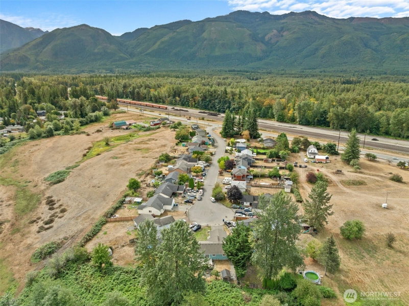223 Nugget Road photo 2