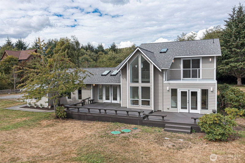 184 Ocean View Drive photo 1