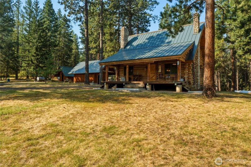 124 Moonlight Lane photo 2