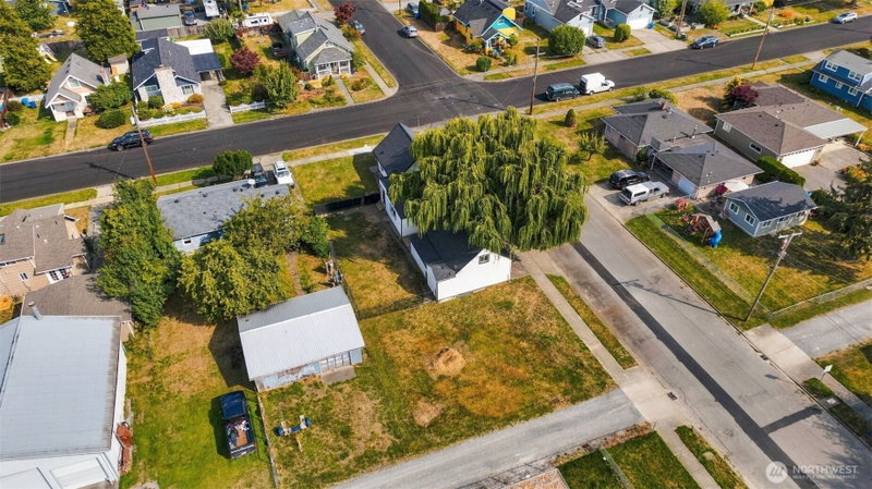 1102 6th Avenue SW photo 40
