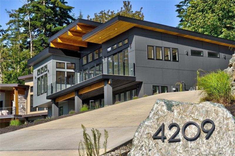 4209 Navigator Lane photo 34