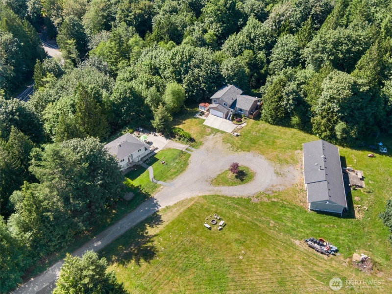 9915 Marine Drive photo 2