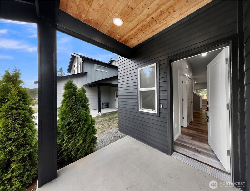 2862 Sandwood Lane photo 2