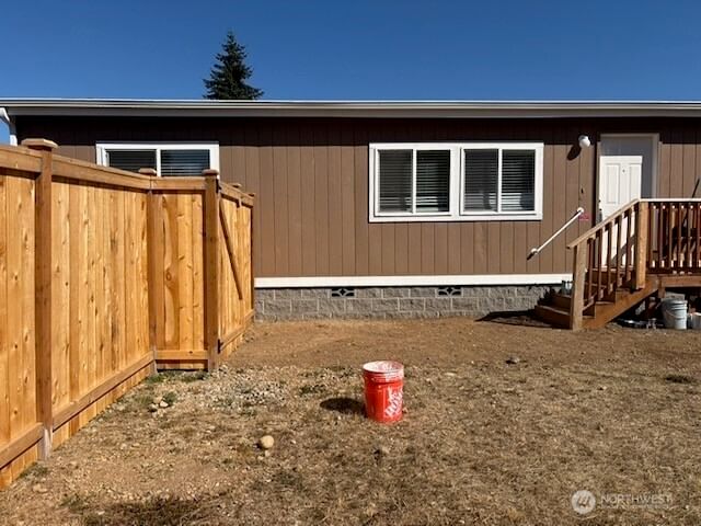 131 W Freedom Lane photo 2