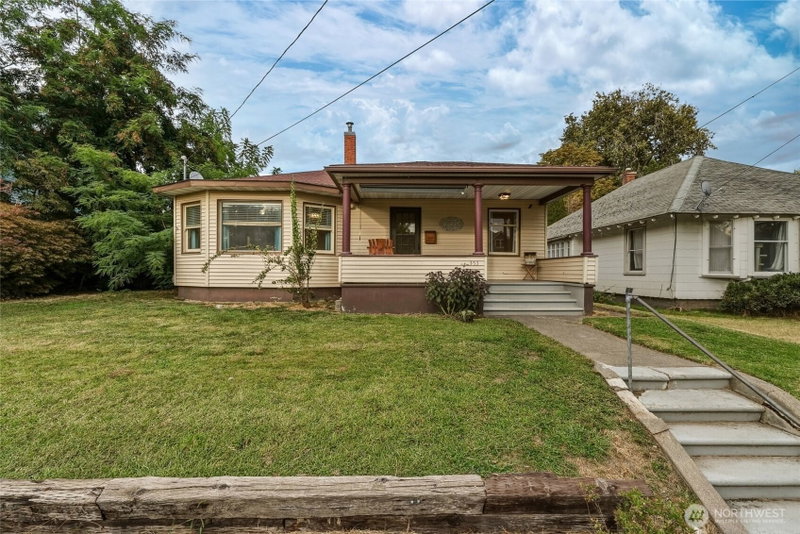 353 S 4th Avenue photo 2