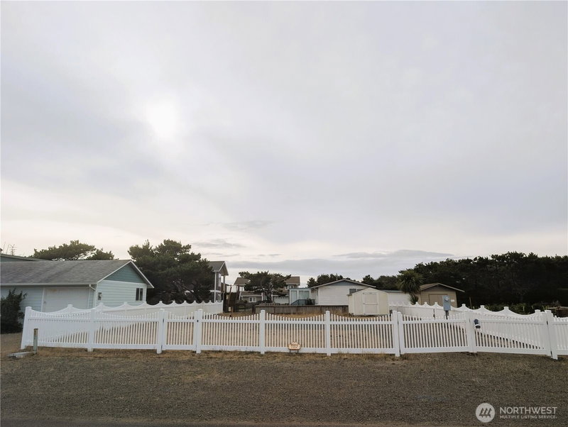 35211 G Street photo 2