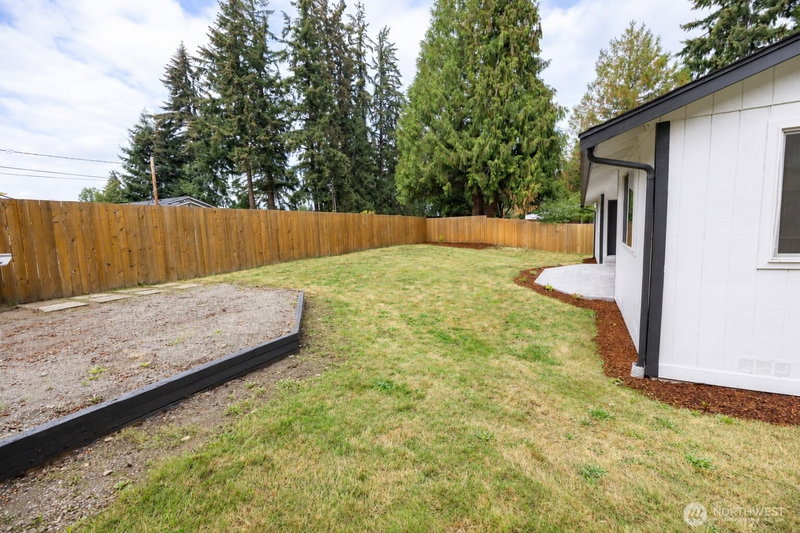 15804 86th Avenue Ct E photo 22