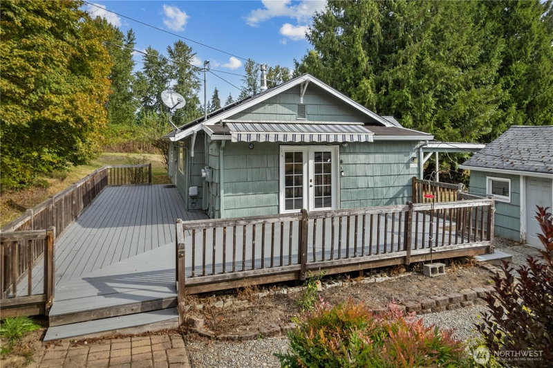5601 106th Street E photo 1