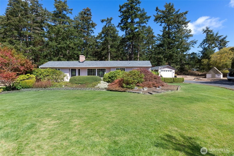 842 Treeline Drive photo 1