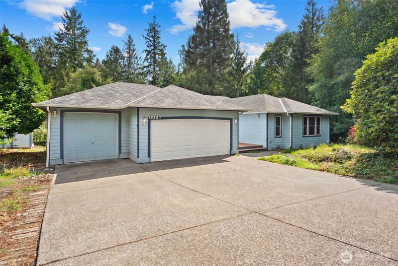 6037 NE Whale Dancer Court NE photo 1