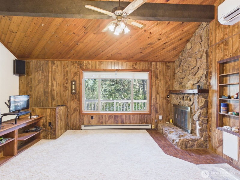 145 Barrett Creek Road photo 2