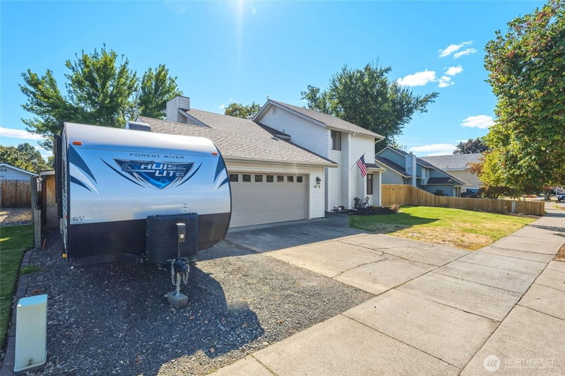 1830 Whitman Street photo 39