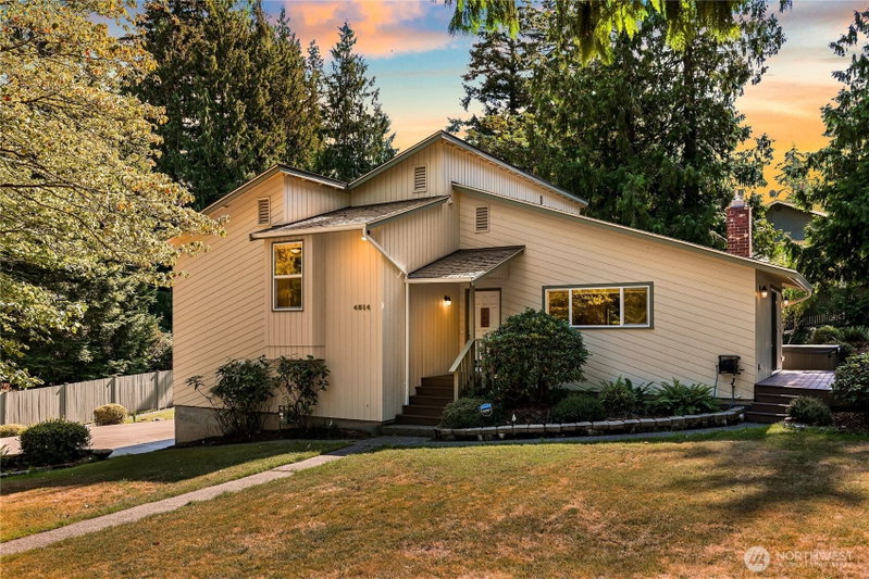 4514 Spring Street photo 40