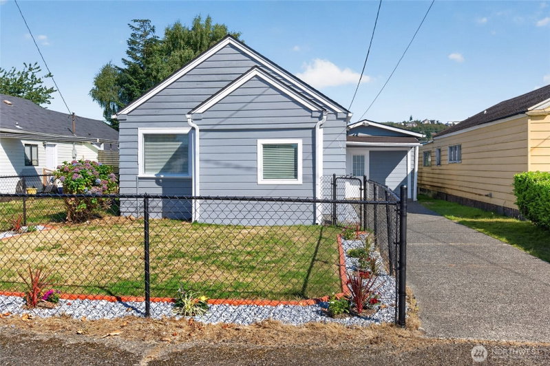 2106 W 2nd Street photo 2