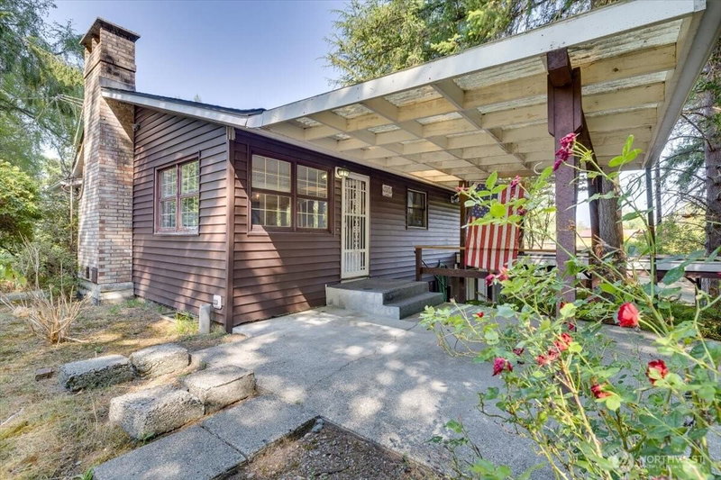 12521 Roosevelt Road photo 2