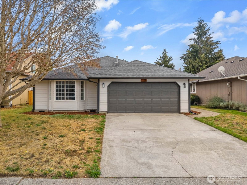 5916 Crimson Court SE photo 2