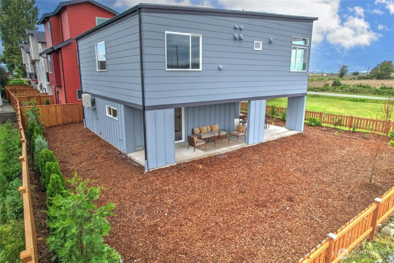 27523 102nd Avenue NW #E photo 2