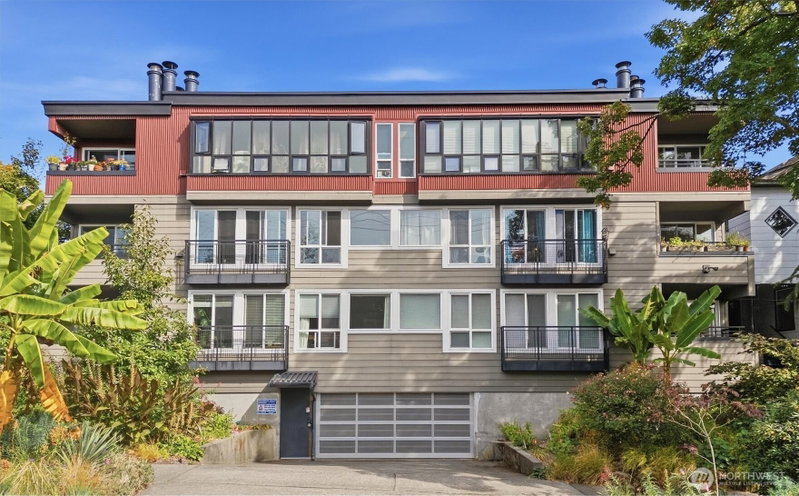 1601 E Columbia Street #104 photo 2