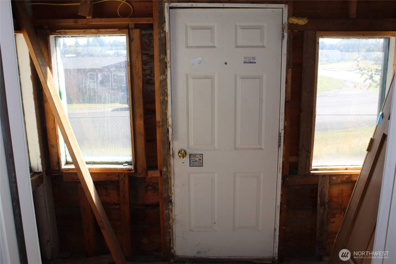 208 Sinclair photo 13