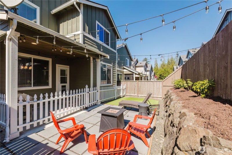 3820 Discovery Avenue SW photo 2