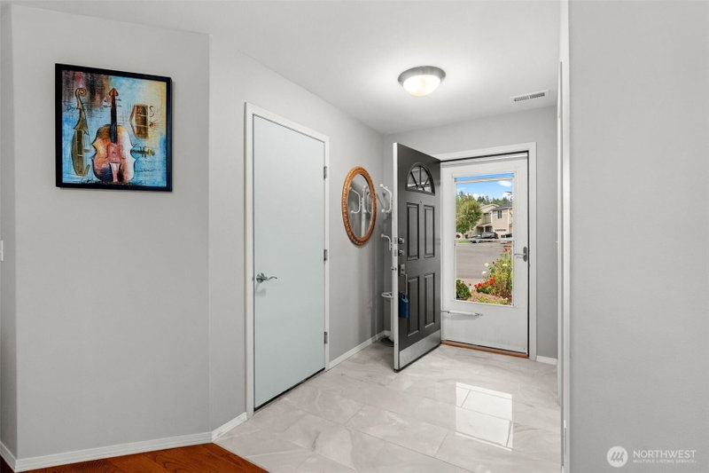 9407 185th Street Ct E photo 2
