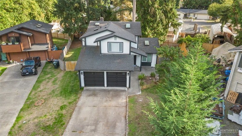 8902 158th Street E photo 2