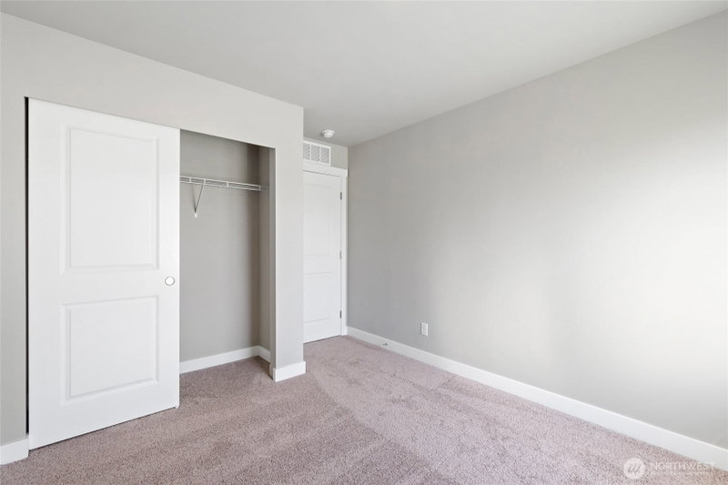 15136 87th Place E photo 40