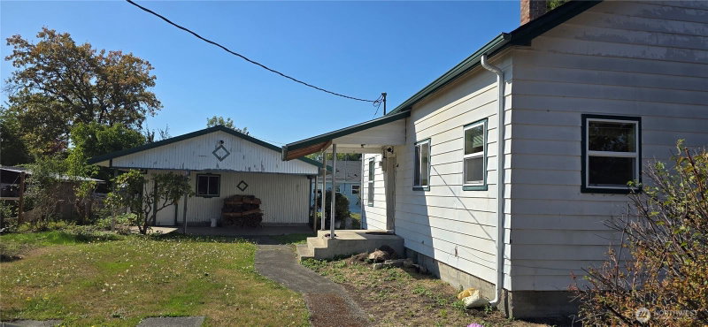 371 Main Street photo 2