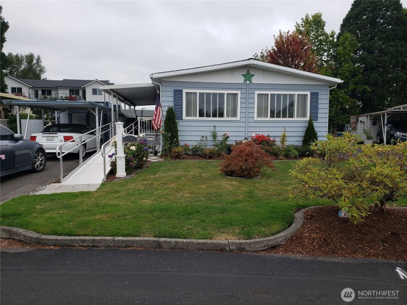 1181 Spruce Drive photo 1