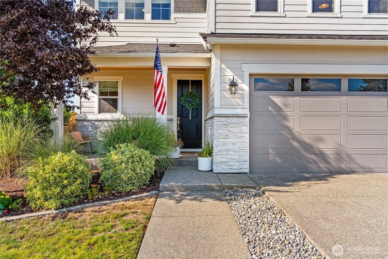 15615 Washington Street photo 2