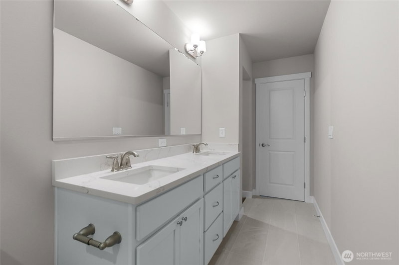8745 151st Street E photo 34