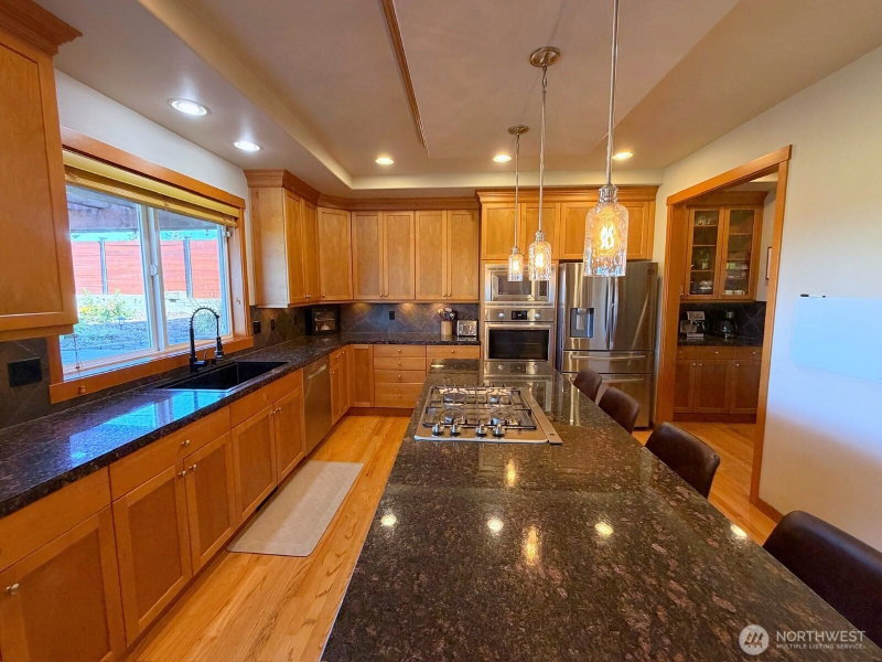 9207 28th Street Ct E photo 2