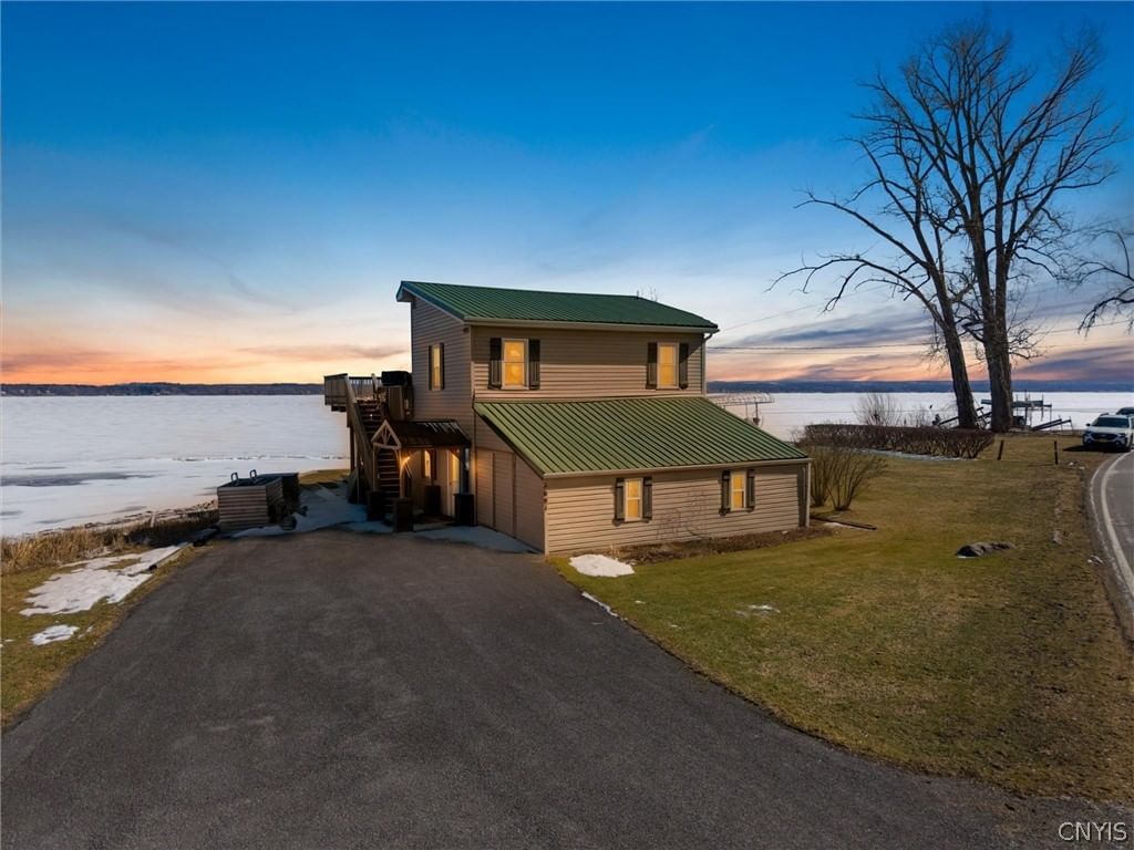 2887 Lower Lake Road, Seneca Falls, NY 13148 | Holly Creek Homes