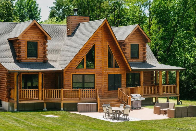 76 Woodlands Trail