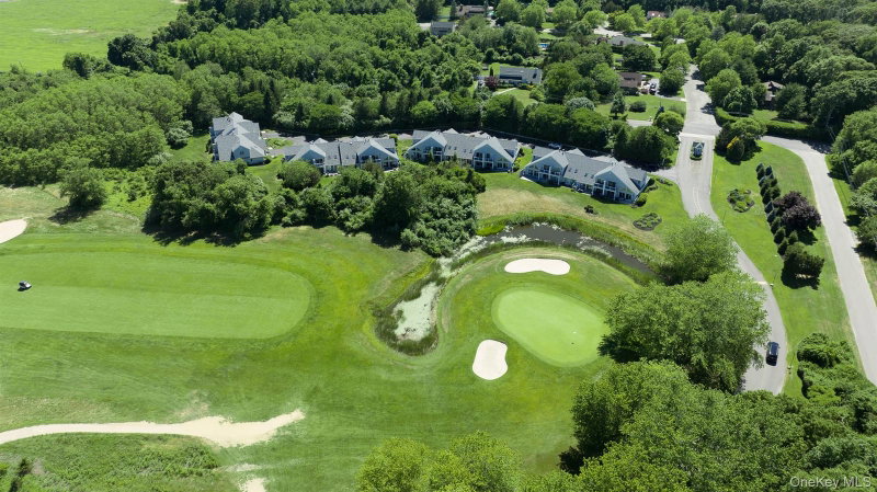 4004 The Fairway
