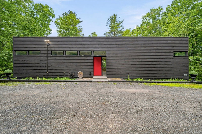 194 Mapes Road