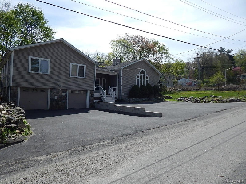 16 Kenton Road