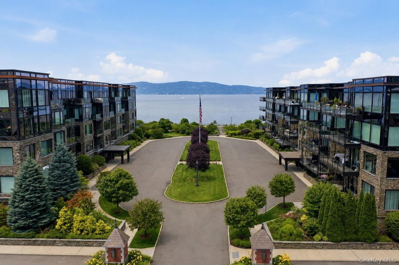 16 Rivers Edge Drive Unit 201