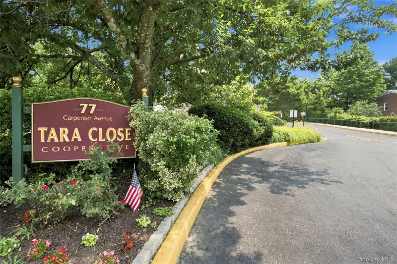 77 Carpenter Avenue Unit 3B