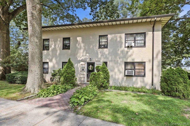 5 Whitehall Road Unit 1L