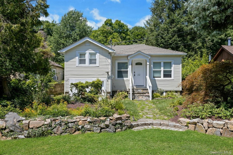 22 Larch Dr Larch Drive