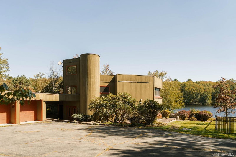 408 Hurd Road