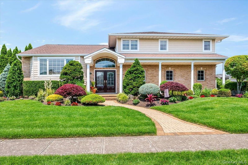 11 Knell Drive
