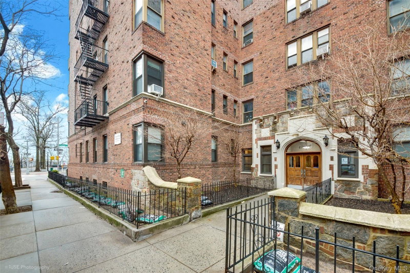 41-09 41st Street Unit 1A