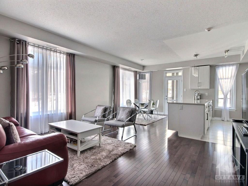 102 170 Guelph Private For Sale