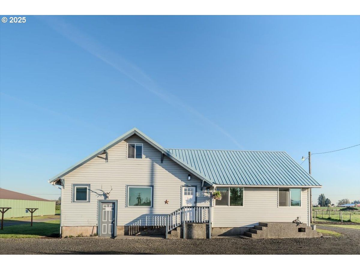 Listing photo 4 of 42, 8668 STAYTON RD SE, Turner, OR, 97392
