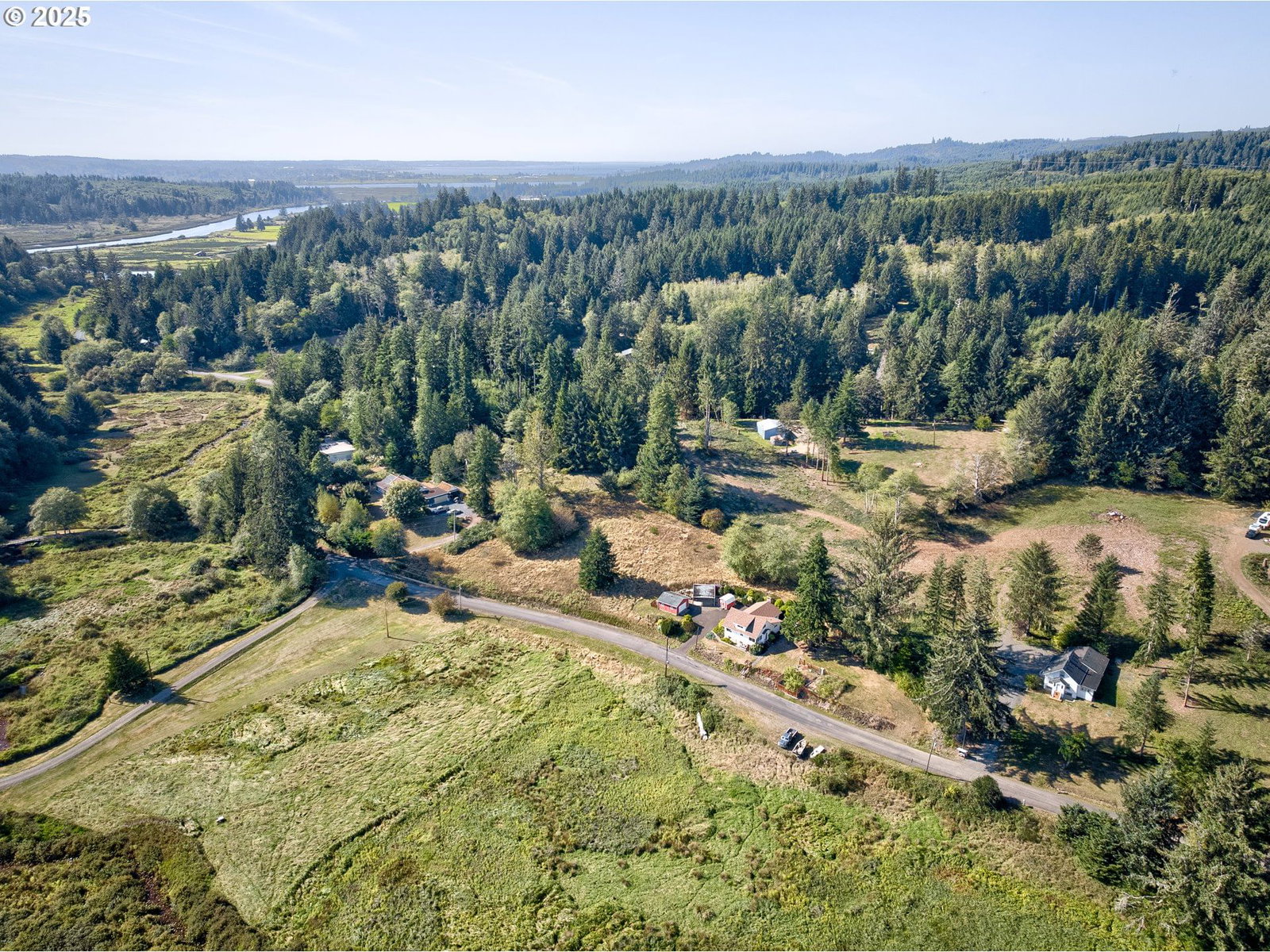 Listing photo 4 of 45, 35539 LITTLE WALLUSKI LN, Astoria, OR, 97103