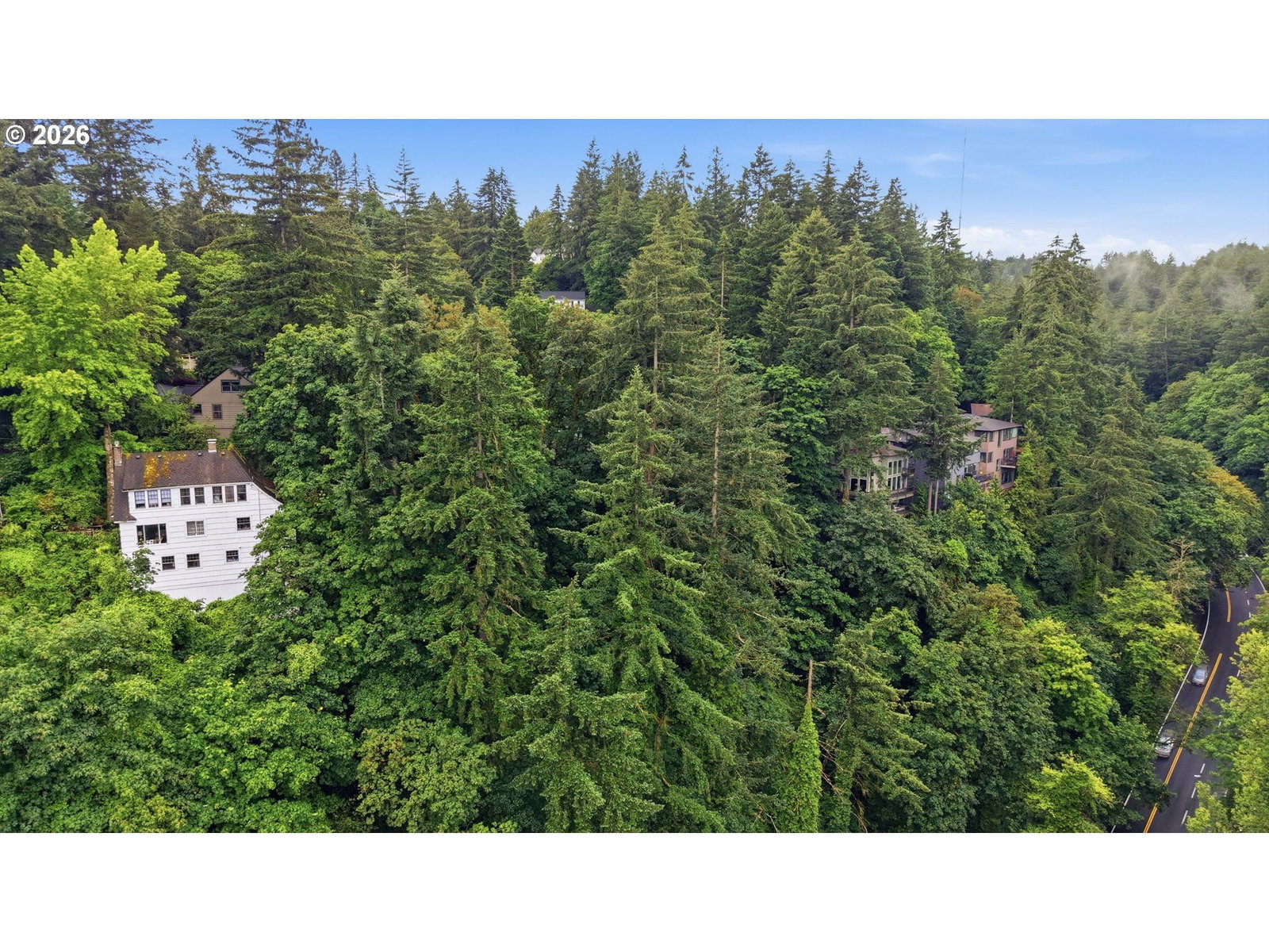 Listing photo 4 of 8, W BURNSIDE RD #5, Portland, OR, 97210
