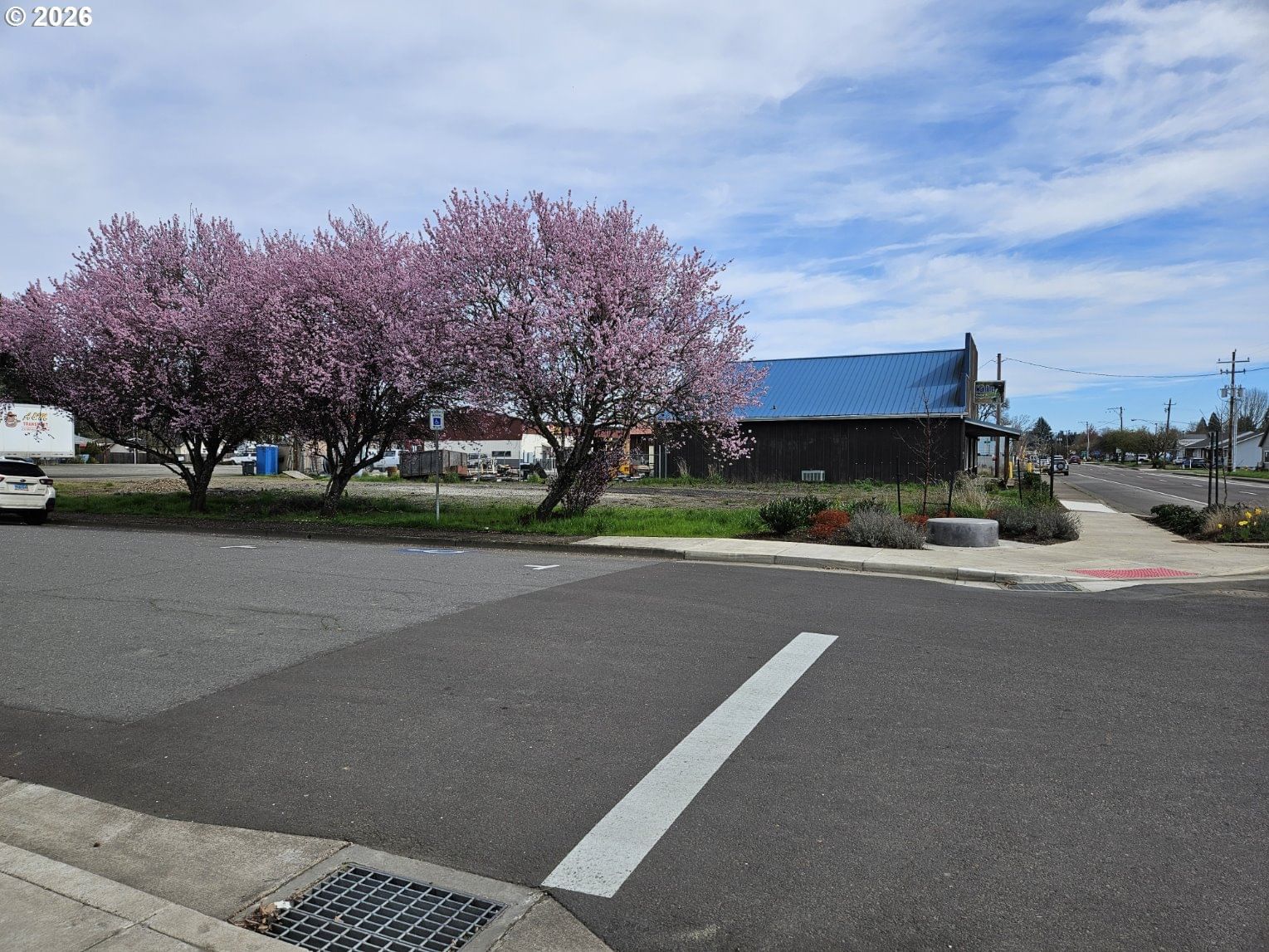 Listing photo 4 of 9, 815 APPLEGATE ST, Philomath, OR, 97370