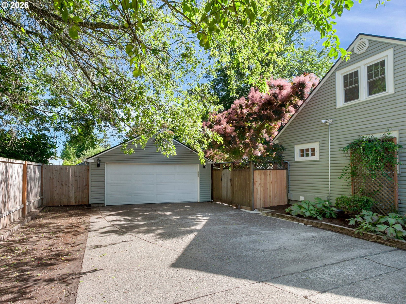 Listing photo 4 of 48, 8100 SW LOCUST ST, Portland, OR, 97223